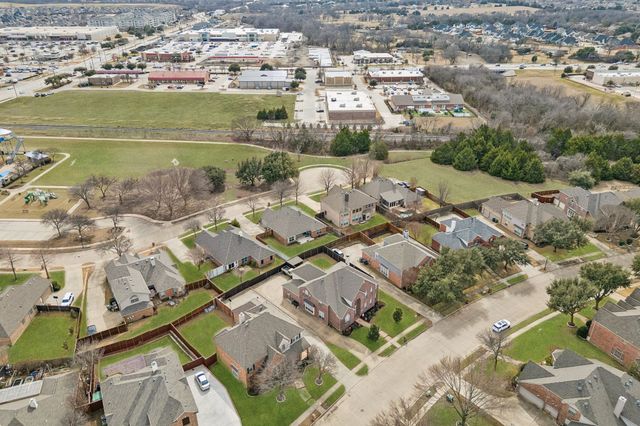 138 Creekside Drive, Murphy, TX 75094