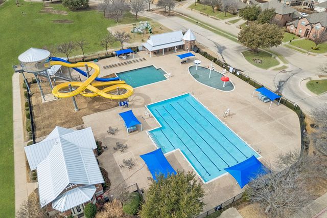 138 Creekside Drive, Murphy, TX 75094