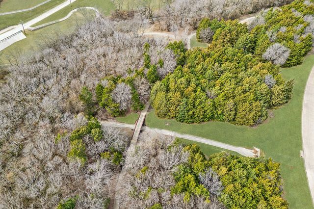 138 Creekside Drive, Murphy, TX 75094