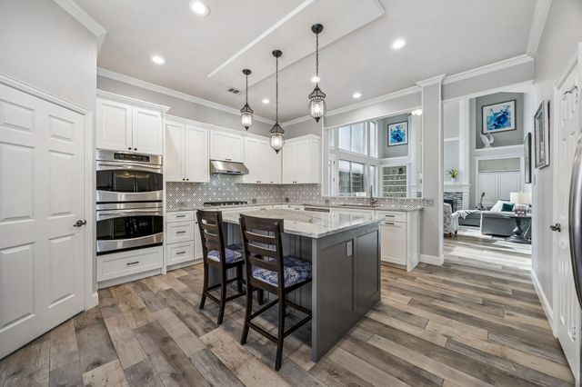 138 Creekside Drive, Murphy, TX 75094