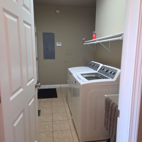 2061 Vale Park Road, Valparaiso, IN 46385