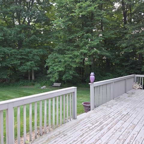 2061 Vale Park Road, Valparaiso, IN 46385