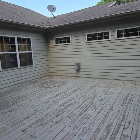 2061 Vale Park Road, Valparaiso, IN 46385