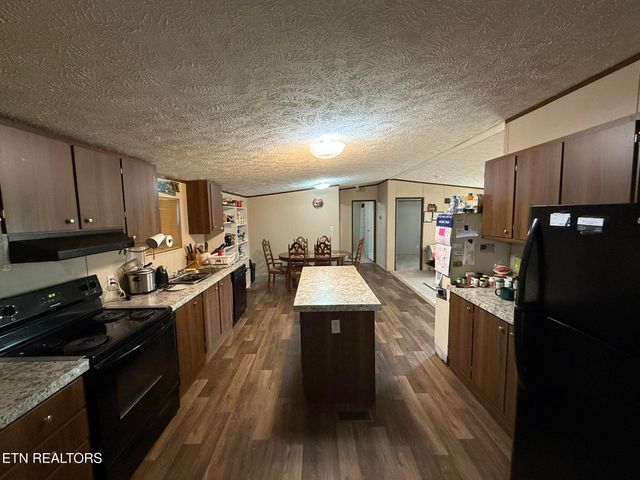 226 Hill Loop, Madisonville, TN 37354