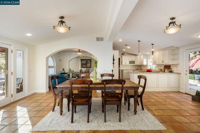 7151 Johnston Rd, Pleasanton, CA 94588