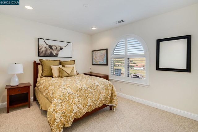 7151 Johnston Rd, Pleasanton, CA 94588