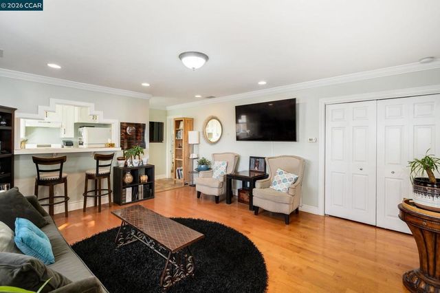 7151 Johnston Rd, Pleasanton, CA 94588