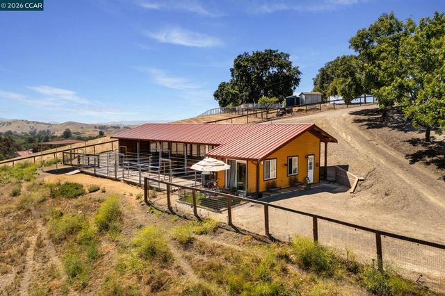 7151 Johnston Rd, Pleasanton, CA 94588