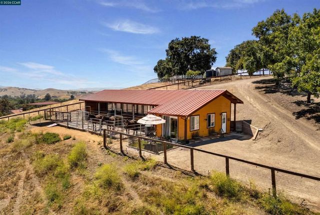 7151 Johnston Rd, Pleasanton, CA 94588