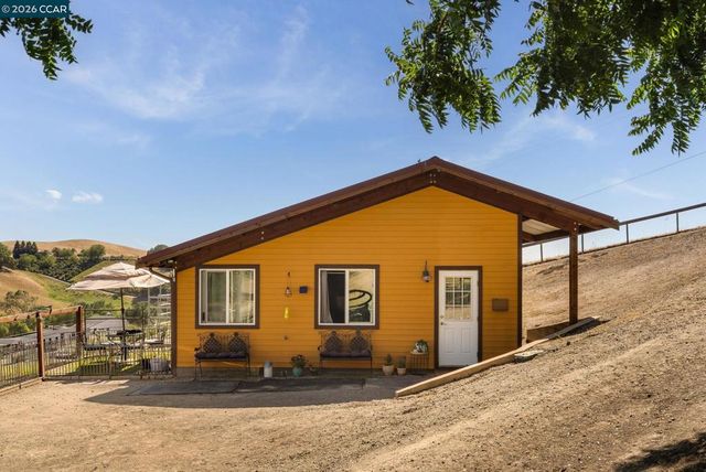 7151 Johnston Rd, Pleasanton, CA 94588