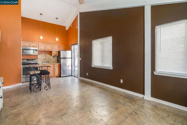 7151 Johnston Rd, Pleasanton, CA 94588