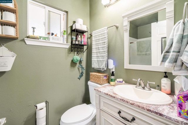 7151 Johnston Rd, Pleasanton, CA 94588