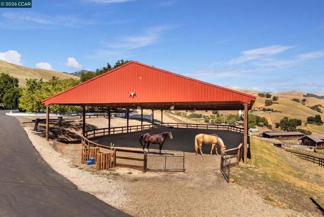 7151 Johnston Rd, Pleasanton, CA 94588
