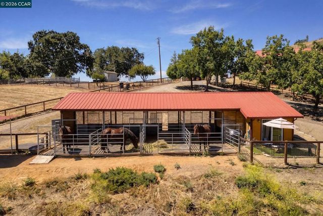 7151 Johnston Rd, Pleasanton, CA 94588