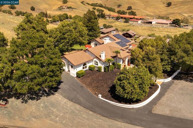 7151 Johnston Rd, Pleasanton, CA 94588