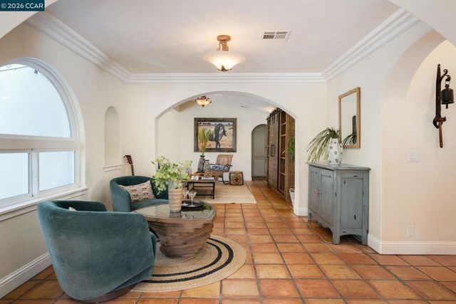 7151 Johnston Rd, Pleasanton, CA 94588