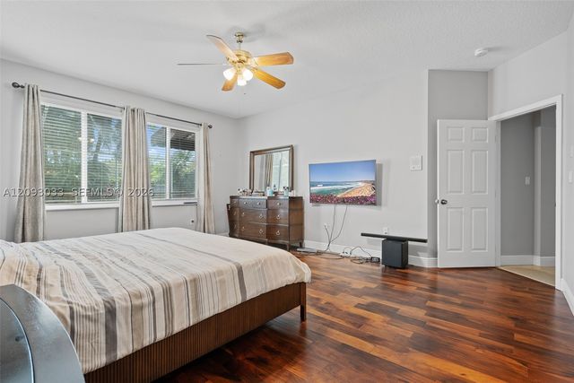 12724 NW 18th Ct, Pembroke Pines, FL 33028