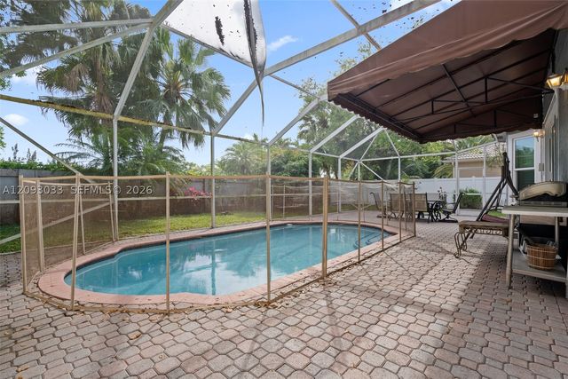 12724 NW 18th Ct, Pembroke Pines, FL 33028