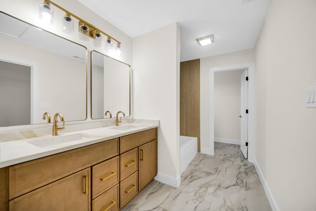 7382 Brookhaven Drive, Crown Point, IN 46307