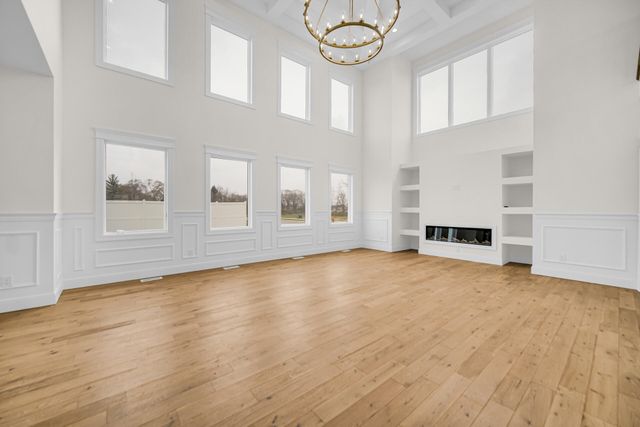 7382 Brookhaven Drive, Crown Point, IN 46307