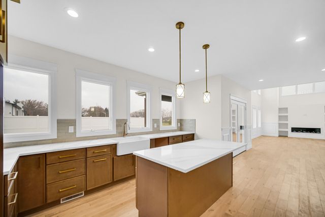 7382 Brookhaven Drive, Crown Point, IN 46307