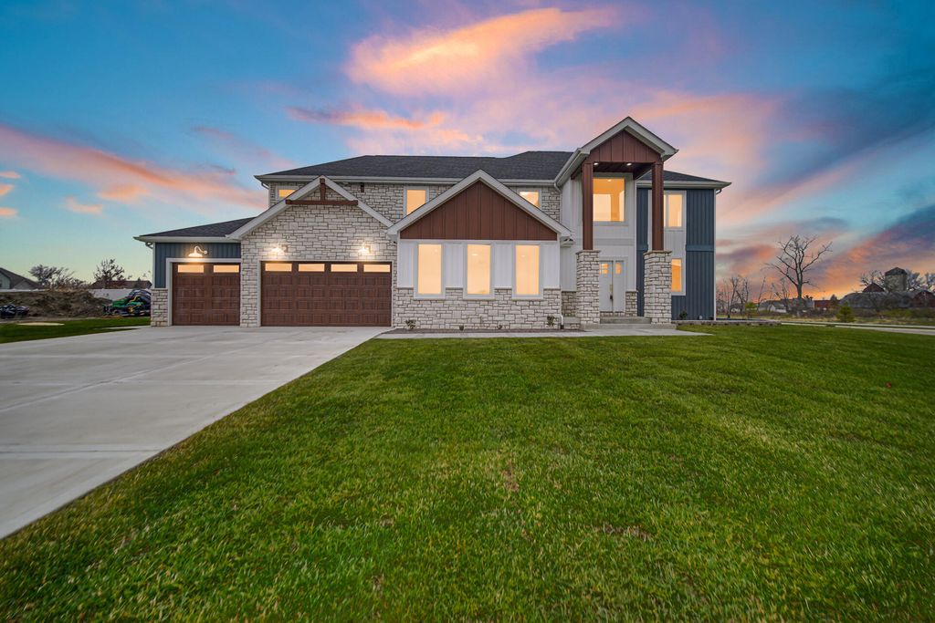 7382 Brookhaven Drive, Crown Point, IN 46307