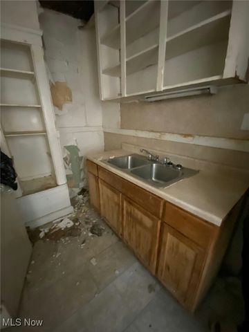 639 E 124th Street, Cleveland, OH 44108