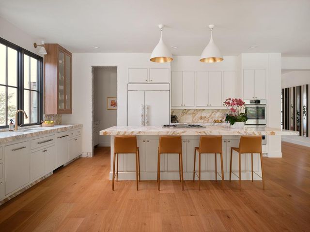 400 Inwood RD, Austin, TX 78746