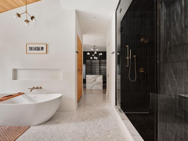 400 Inwood RD, Austin, TX 78746