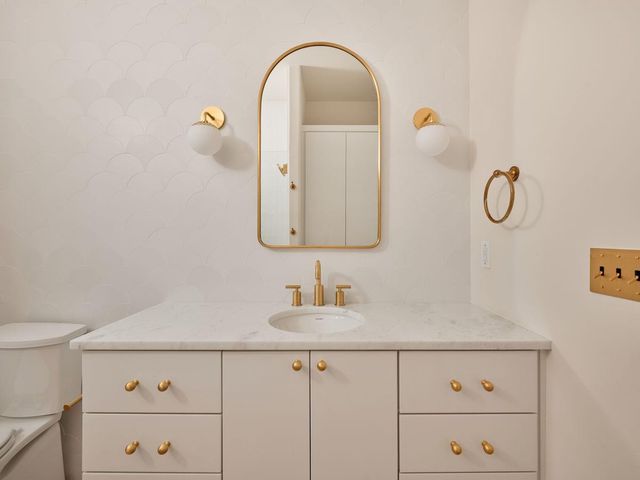 400 Inwood RD, Austin, TX 78746