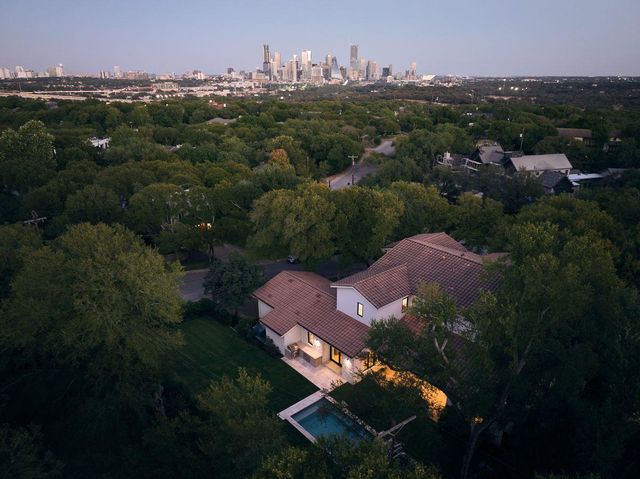 400 Inwood RD, Austin, TX 78746
