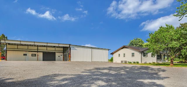 1944 Weeks Rd, Murfreesboro, TN 37127
