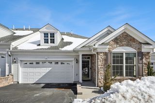 104 Quarry Dr, Woodland Park, NJ 07424