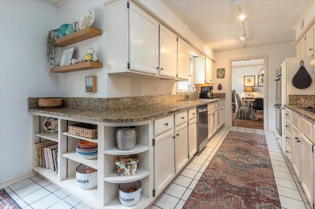 8441 SHERMAN OAKS DR, Germantown, TN 38139