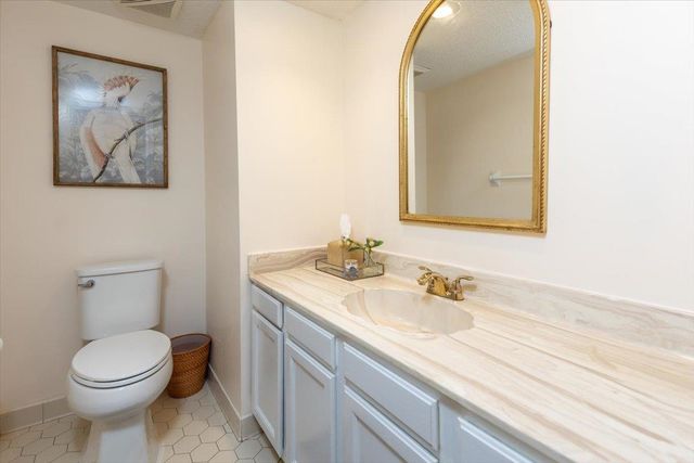 8441 SHERMAN OAKS DR, Germantown, TN 38139