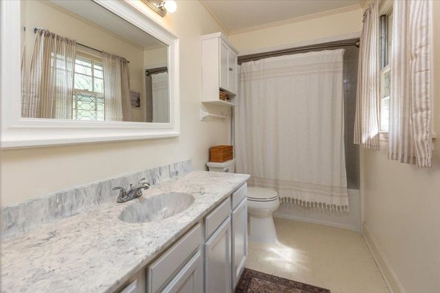 8441 SHERMAN OAKS DR, Germantown, TN 38139