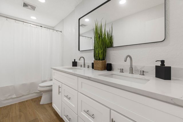 12151 Old Country Road N, Wellington, FL 33414