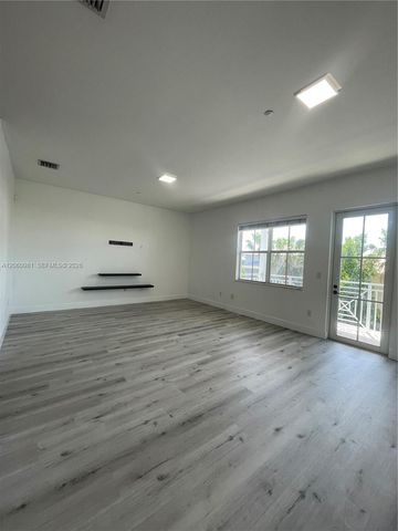 412 SW 13th Ter 412, Fort Lauderdale, FL 33312