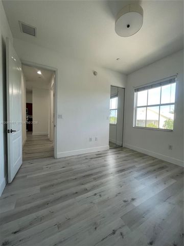 412 SW 13th Ter 412, Fort Lauderdale, FL 33312