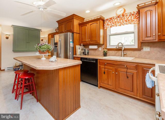 3076 CONESTOGA RD, Glenmoore, PA 19343