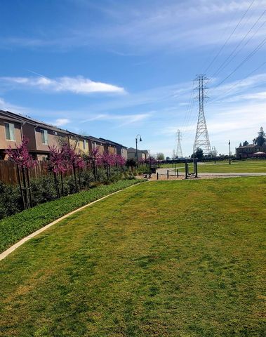 4219 N Reed Avenue, Fresno, CA 93723