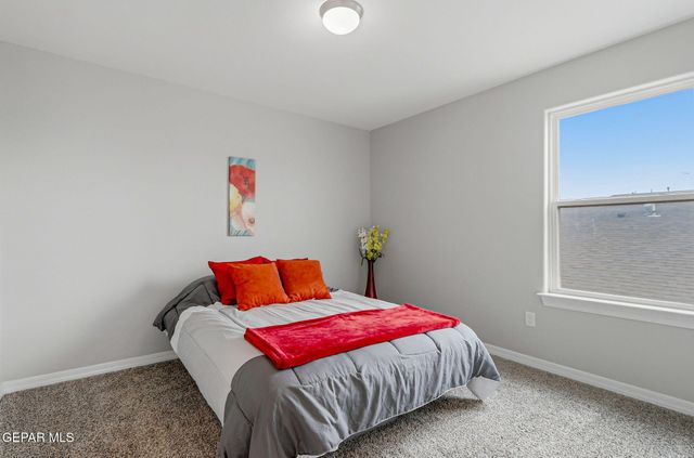 641 La Entrada Circle, Santa Teresa, NM 88008