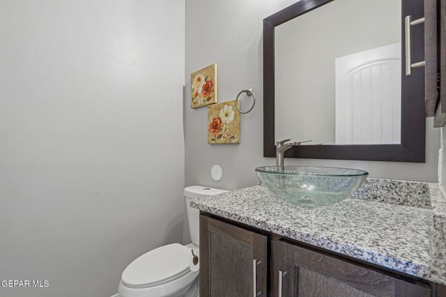 641 La Entrada Circle, Santa Teresa, NM 88008