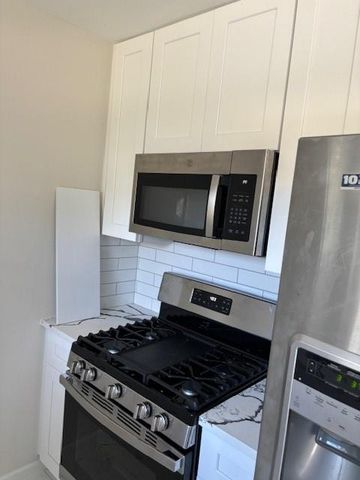 8167 Redfern Drive, Houston, TX 77033