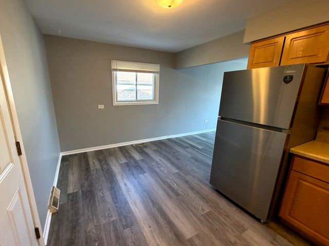 12204 S Lawndale Avenue, Alsip, IL 60803