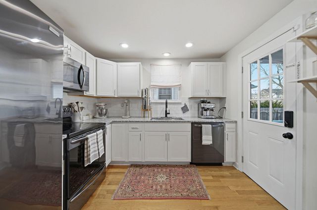1132 S Champion Avenue, Columbus, OH 43206