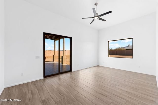 921 N Blue Slate Drive, Vail, AZ 85641