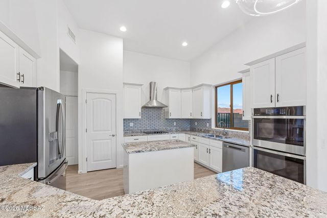 921 N Blue Slate Drive, Vail, AZ 85641