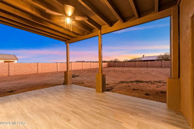 921 N Blue Slate Drive, Vail, AZ 85641