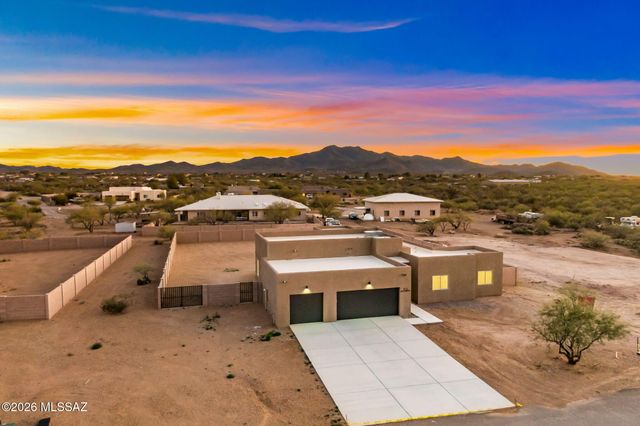 921 N Blue Slate Drive, Vail, AZ 85641